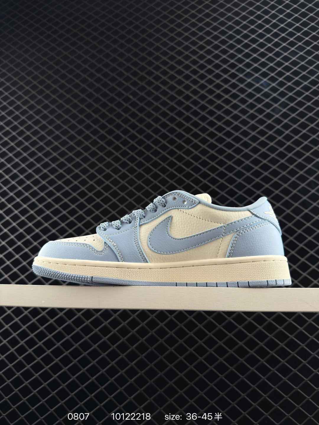 Travis Scott x Air Jordan 1 ” Reverse Mocha “